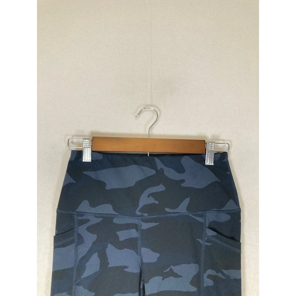 Activewear Yogalicious Lux Women‎ S Blue Camo High Waist Biker Shorts Pockets